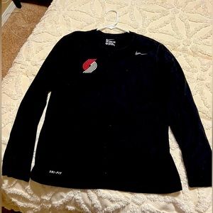 New Nike Blazers dry fit long sleeve